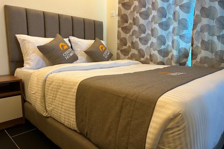 Room 3 of 16