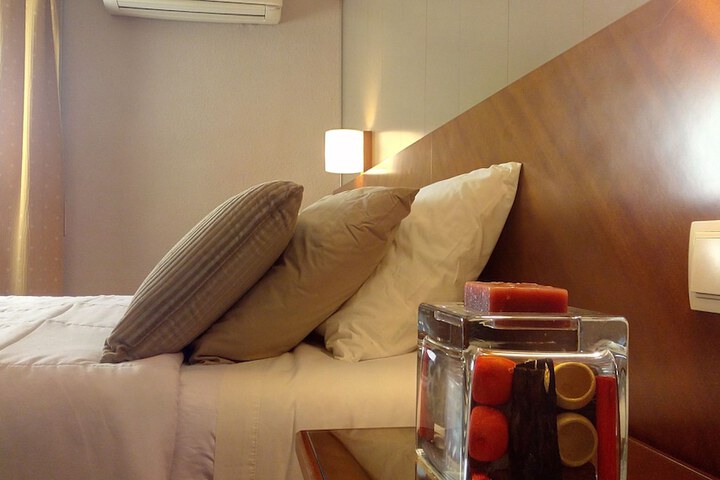 Room 16 of 32
