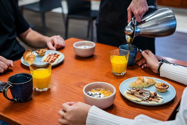 Breakfast area