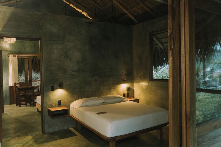 Room 8 of 41