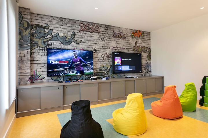 Lobby Photos