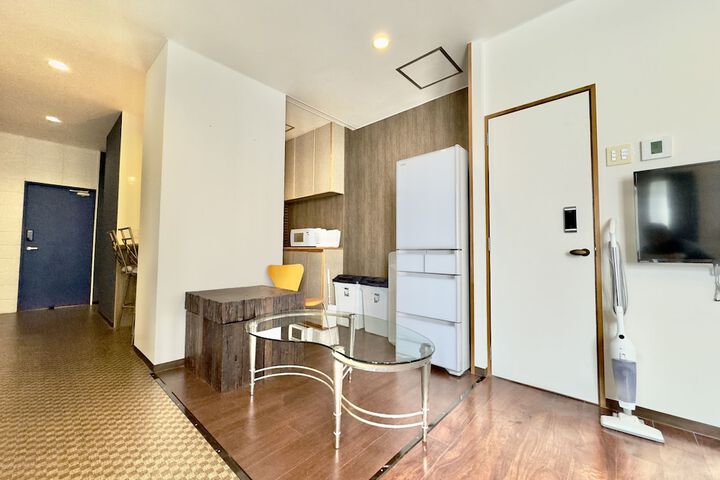 Room 95 of 193