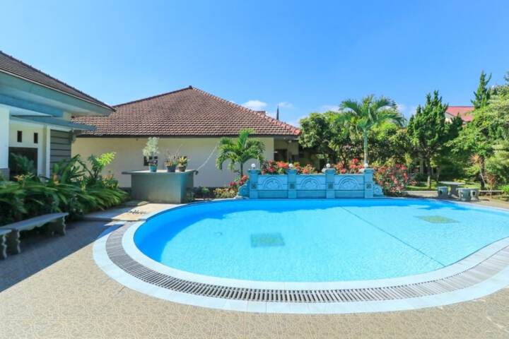 Pool 56 of 65