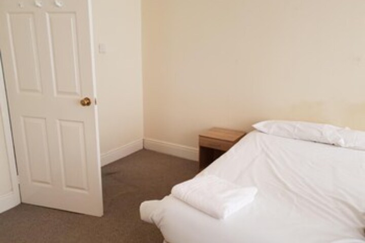 Room 19 of 30