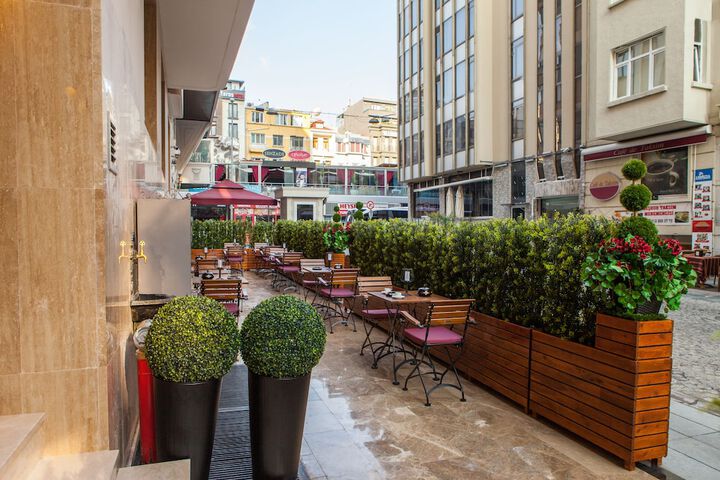 Terrace/Patio 66 of 75