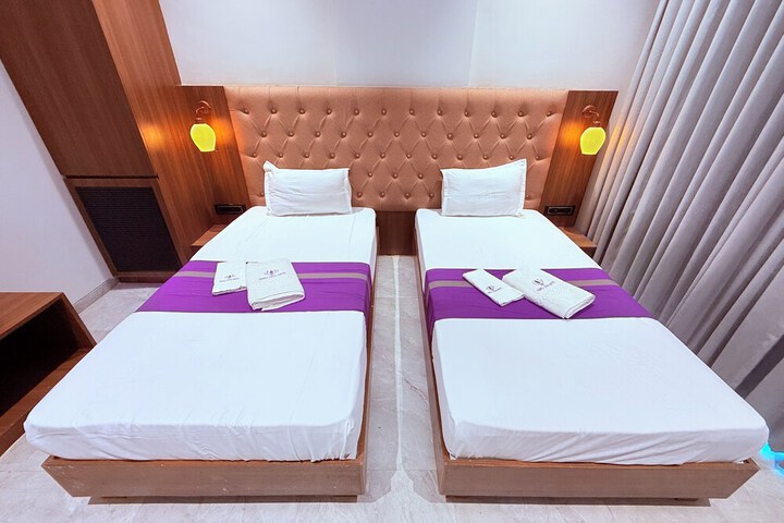 Room 30 of 63