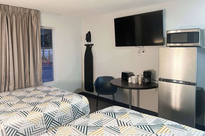 Room 9 of 24