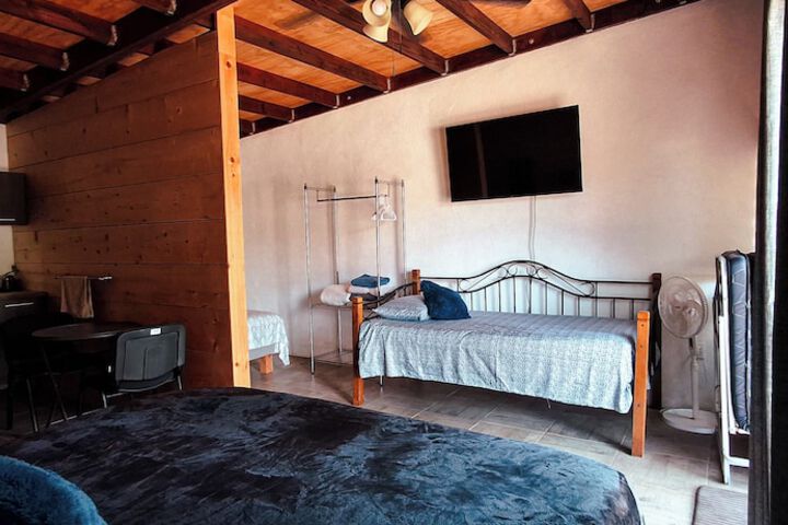 Room 16 of 35