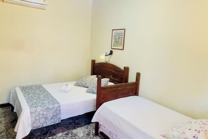 Room 35 of 109