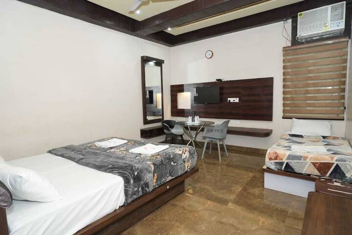 Room 2 of 15