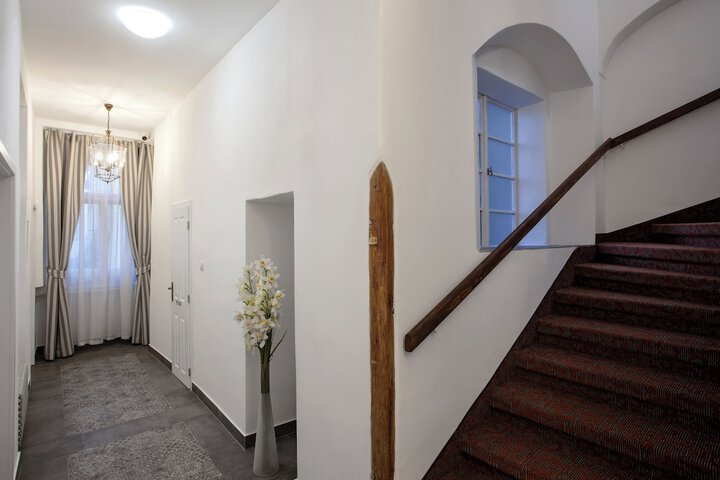 Hotel 87 of 93