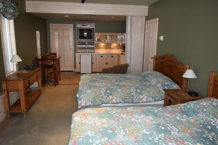 Room 3 of 41