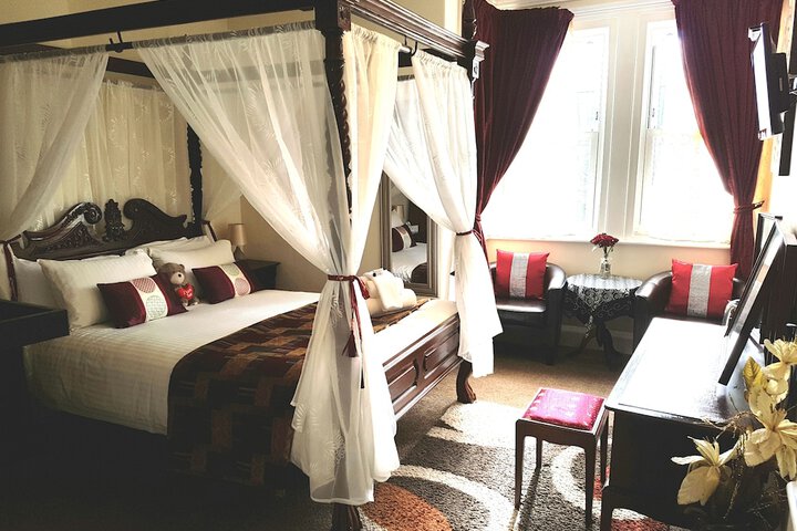 Room 9 of 73