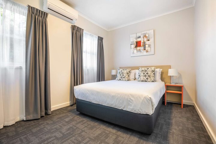 Room 16 of 43