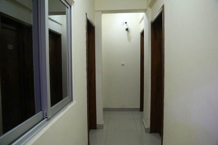 Ballroom/Hall 8 of 9