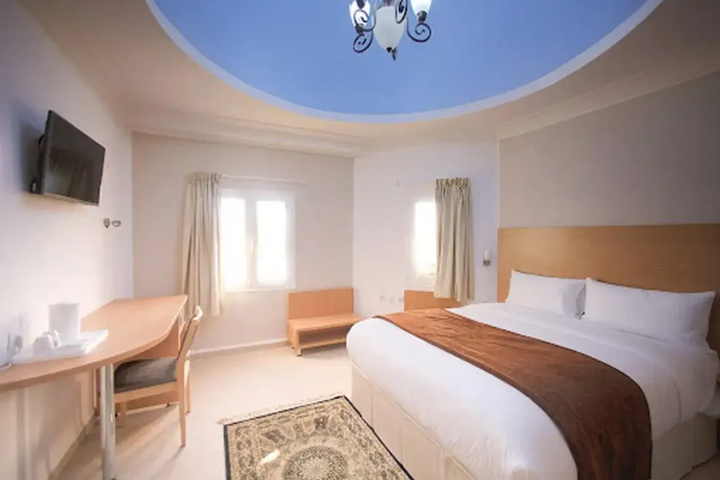 Room 3 of 3