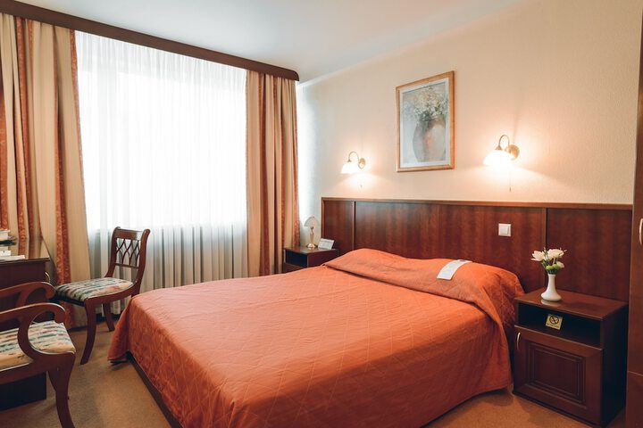 Room 20 of 96
