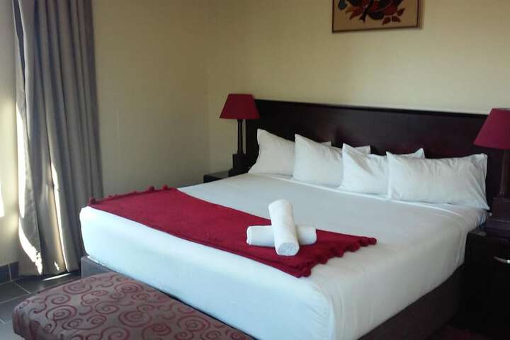 Room 16 of 48