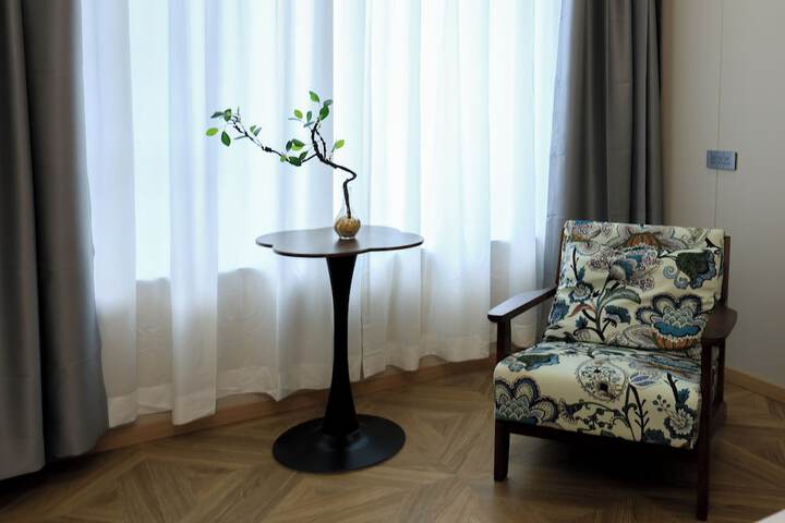 Room 48 of 84
