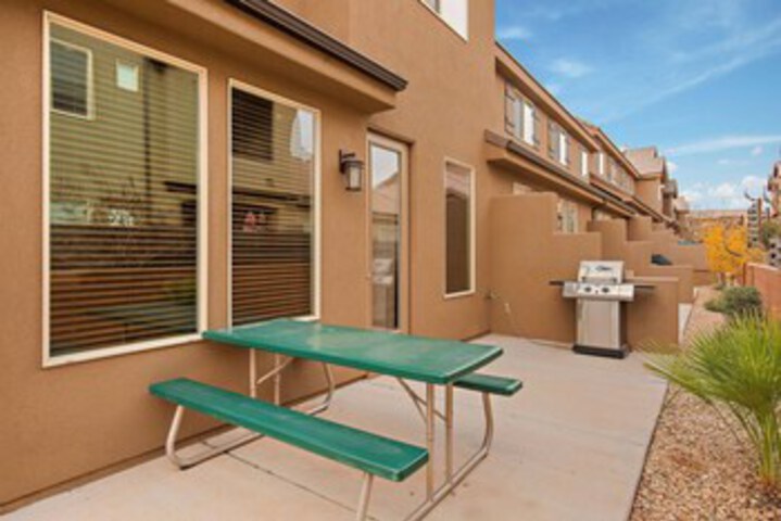 Terrace/Patio 18 of 57