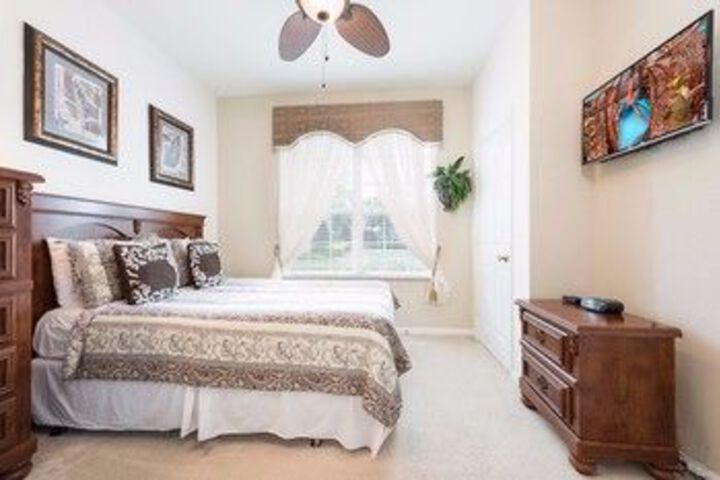 Room 17 of 52
