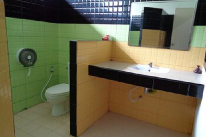 Room 5 of 24