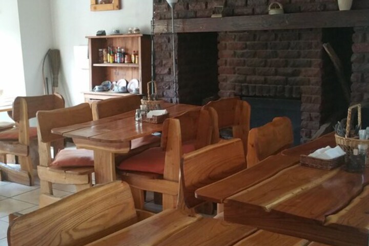 Dining 36 of 52