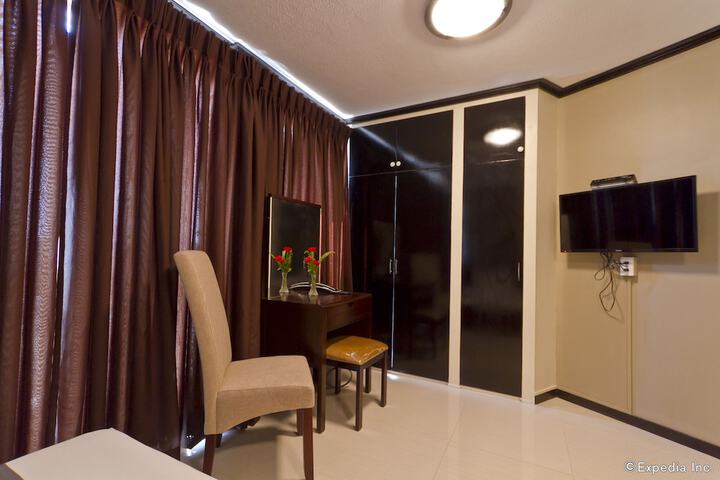 Room 15 of 31