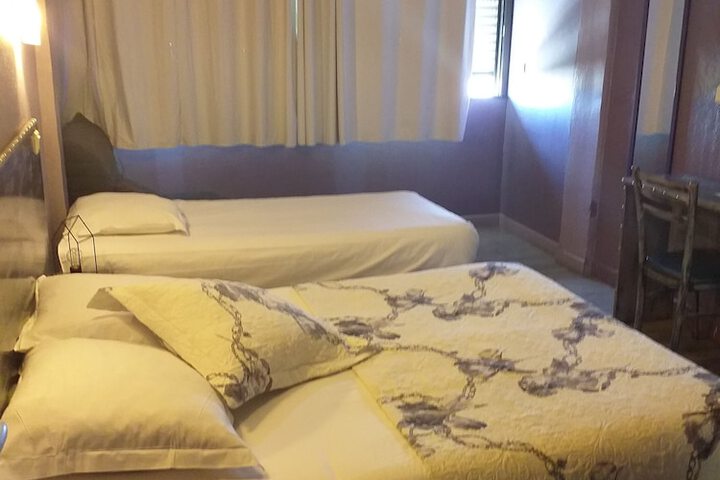 Room 12 of 26