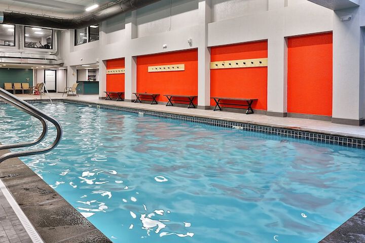 Pool 102 of 234
