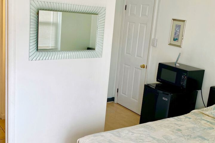 Room 15 of 36