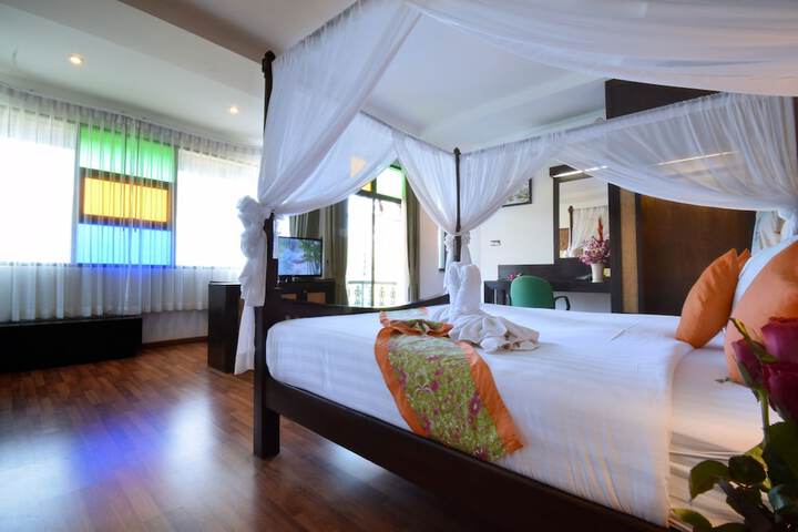 Room 4 of 49