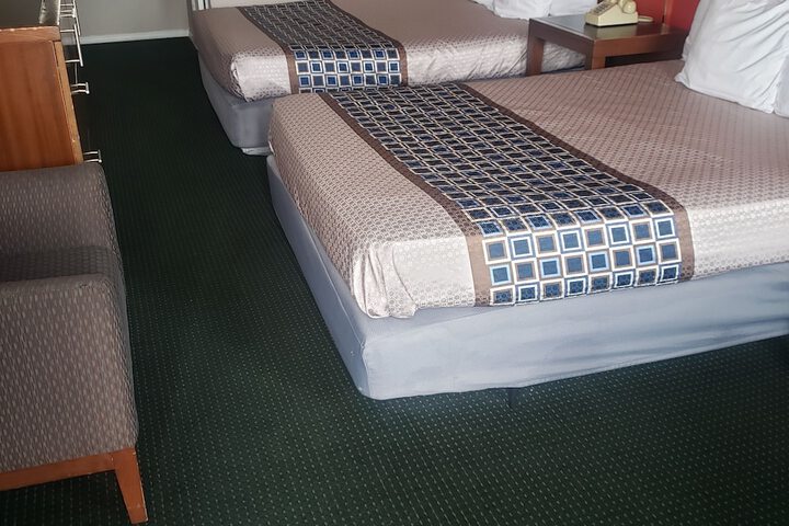 Room 21 of 83