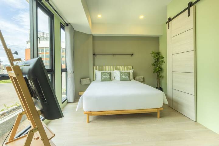 Room 15 of 54