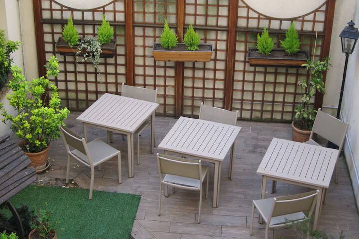 Terrace/Patio 33 of 34