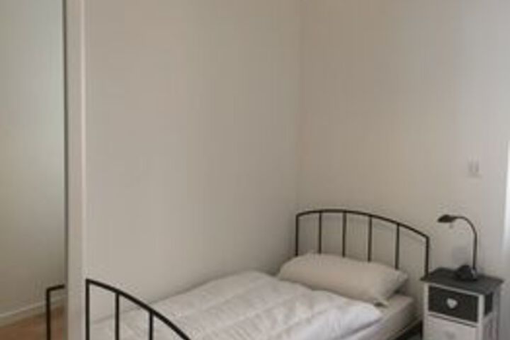 Room 39 of 200