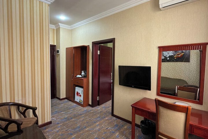 Room 16 of 43