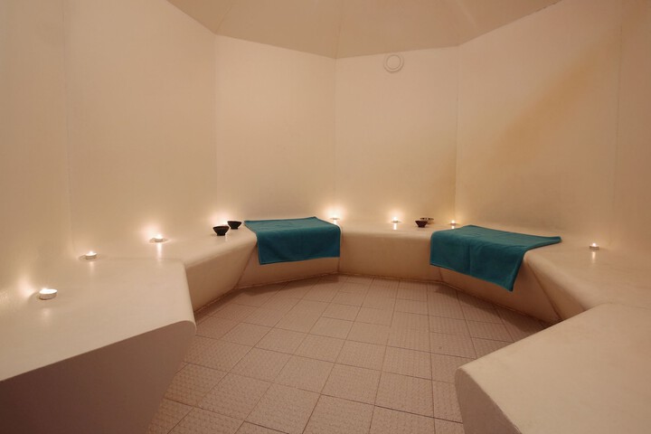 Steam room