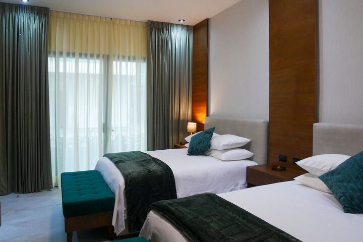 Room 3 of 8
