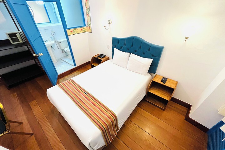 Room 36 of 71