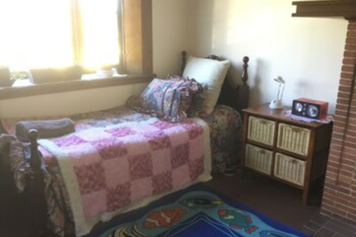 Room 117 of 180