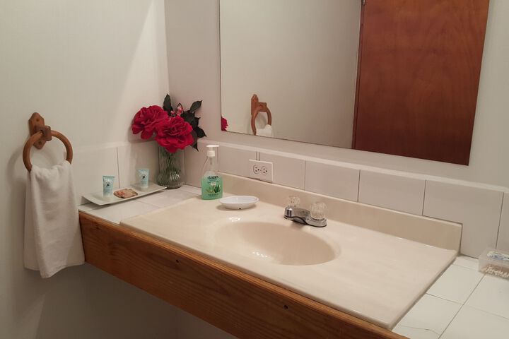 Room 4 of 46