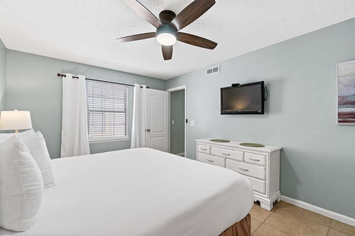 Room 10 of 125