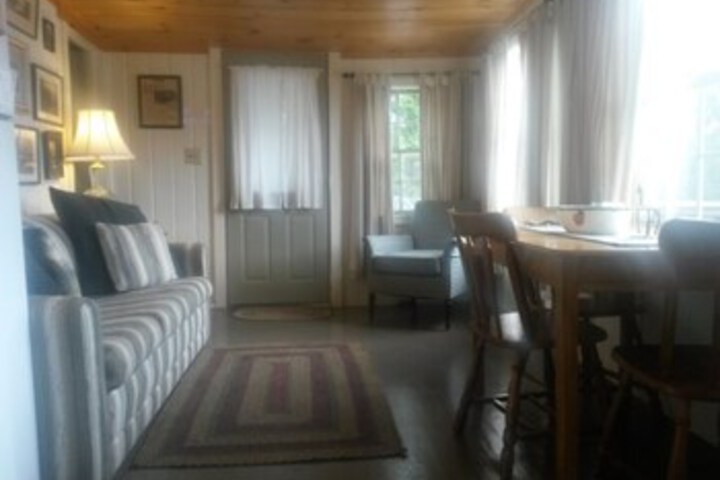 Room 7 of 14