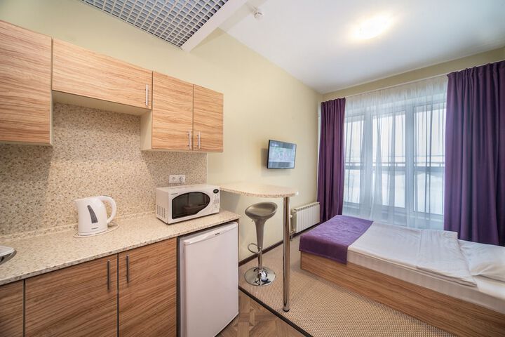 Room 2 of 68