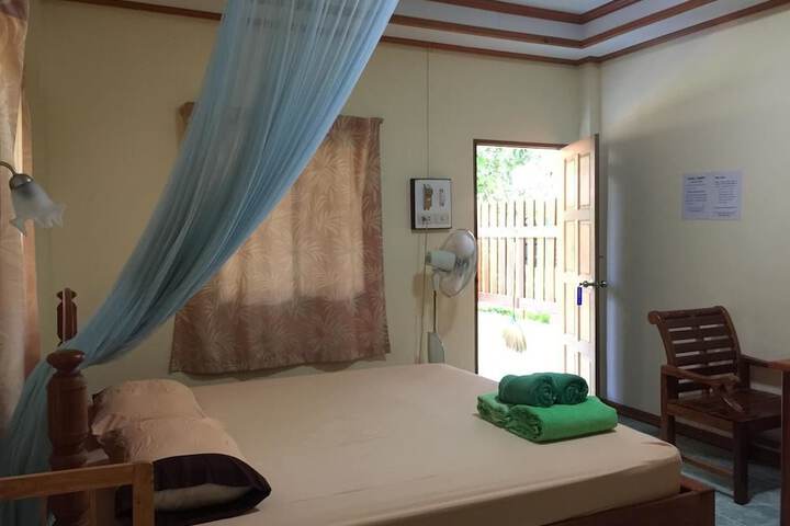 Room 5 of 31