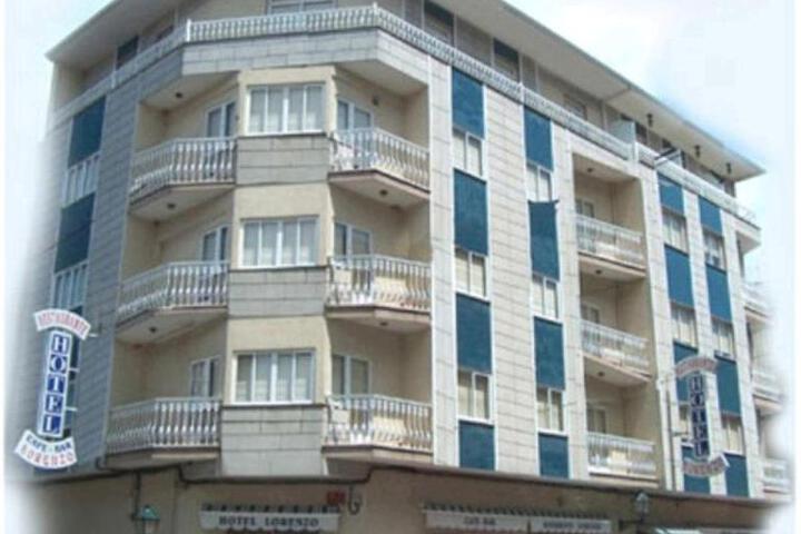 HOTEL LORENZO