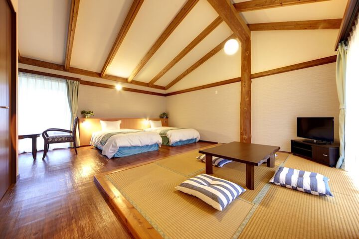 Room 11 of 65