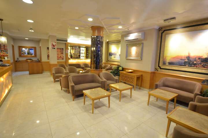 Guest Lobby