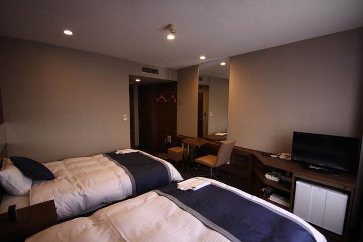 Room 14 of 41